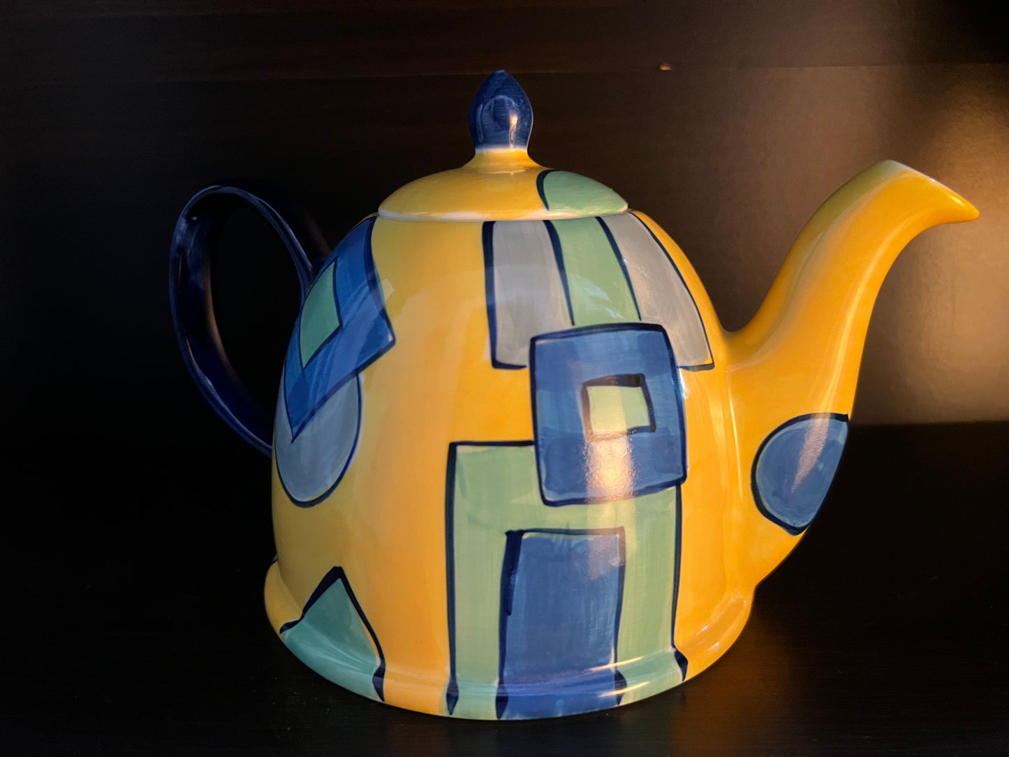 Handpainted Teapot by Canhome